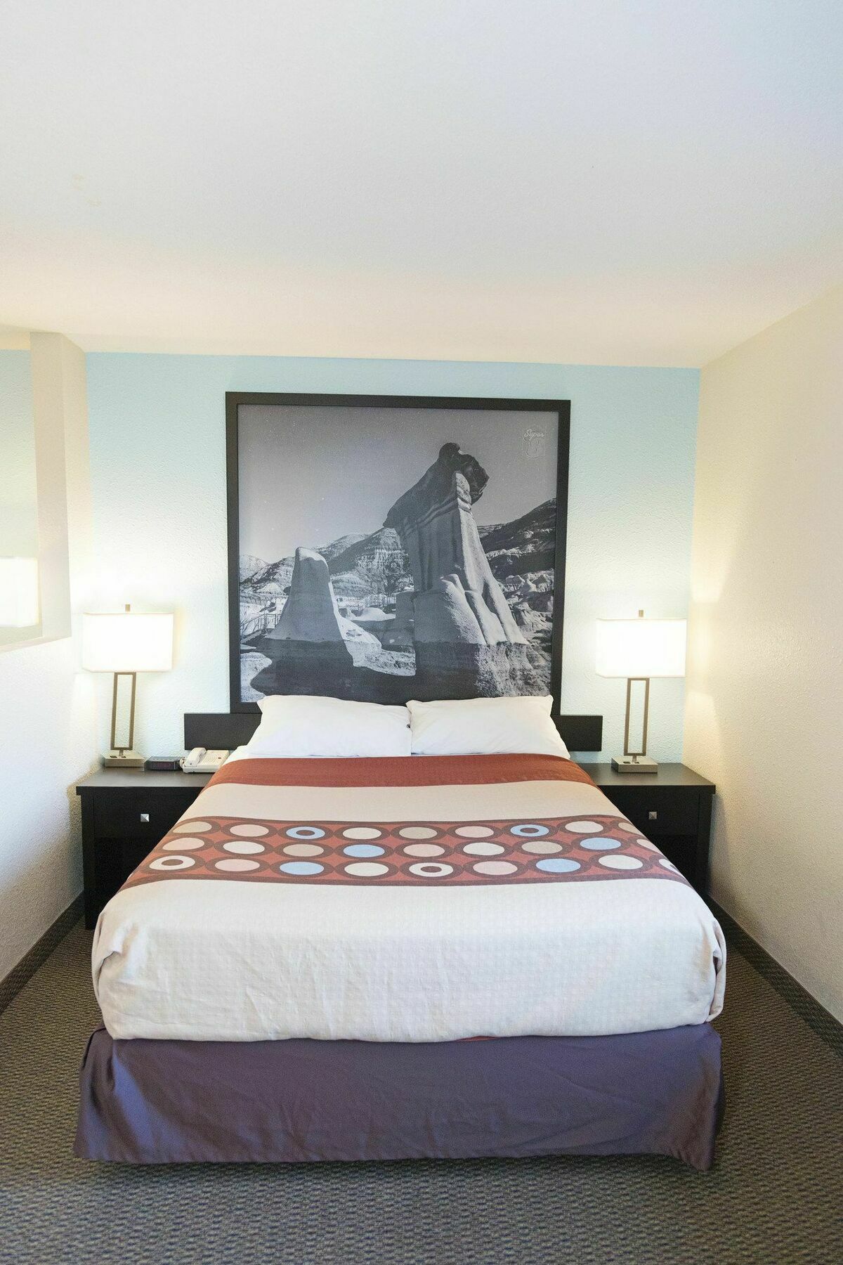 Super 8 By Wyndham Strathmore Bagian luar foto